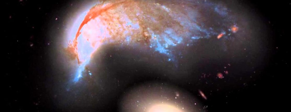 Телескопом «Хаббл» замечены галактики, которые столкнулись в космическом пространстве