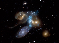 Столкновение трех галактик