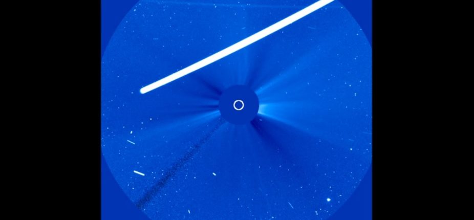Солнечная обсерватория SOHO запечатлела космический объект