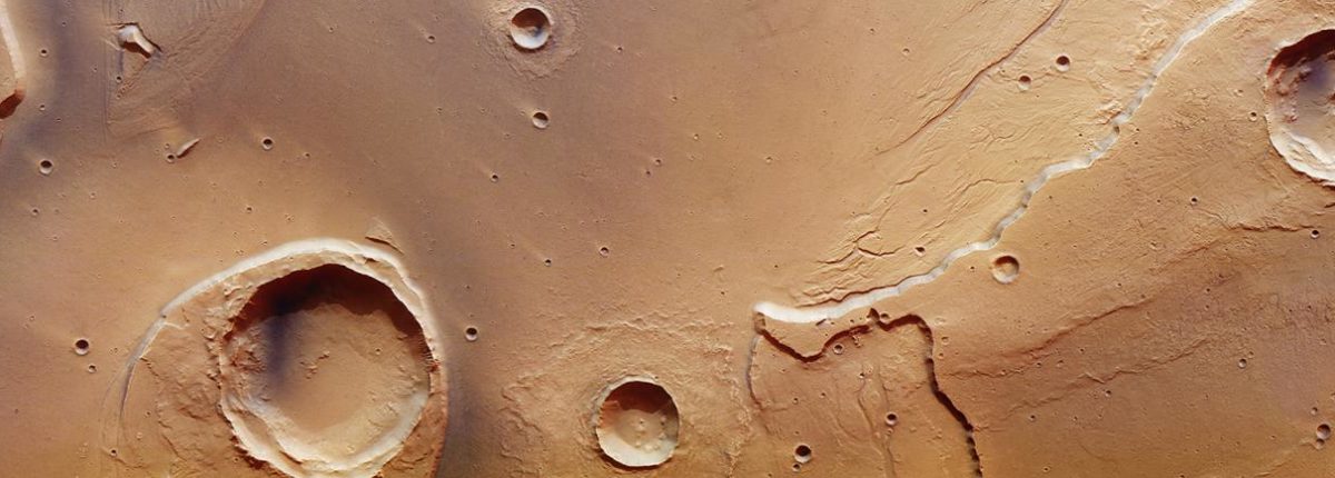 Европейский зонд зафиксировал уникальную сеть каналов на Марсе