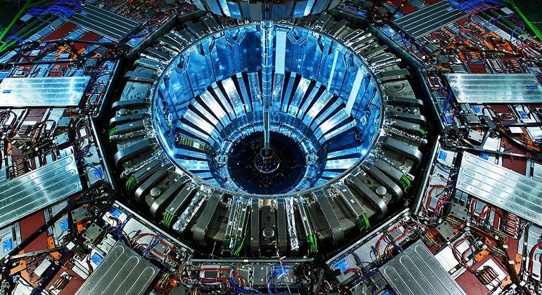Физики впервые обнаружили таинственные частицы X в кварк-глюонной плазме