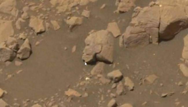 На Марсе обнаружили часть статуи древней воительницы