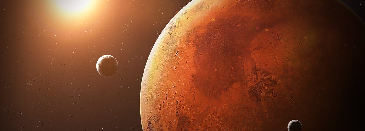 На Марсе есть вода: учёные обнаружили на красной планете озеро с жидкой водой