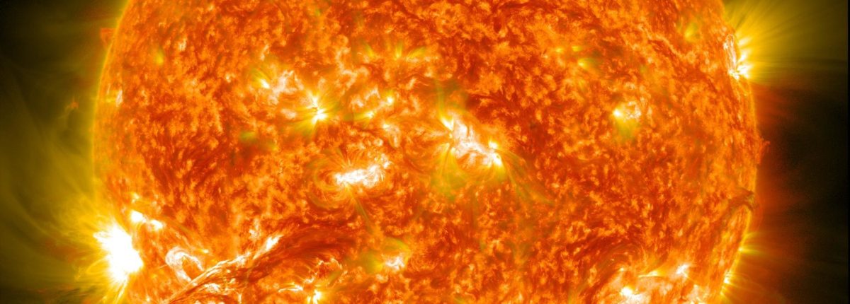 Ученые нашли новые формы корональных выбросов Солнца