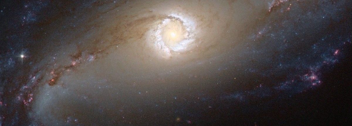 Учёные обнаружили около 500 загадочных взрывов в галактических ядрах