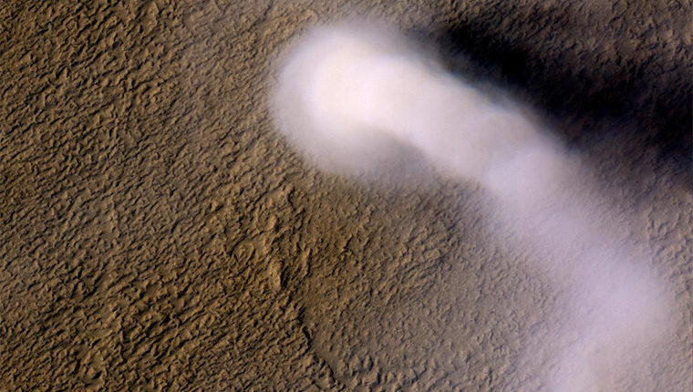 Ученые раскрыли тайну загадочного облака на Марсе