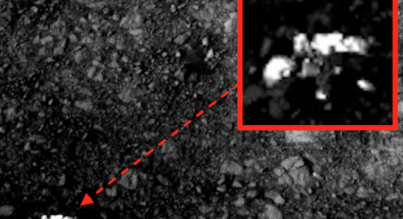 Марсоход Curiosity обнаружил инопланетного робота на Красной планете