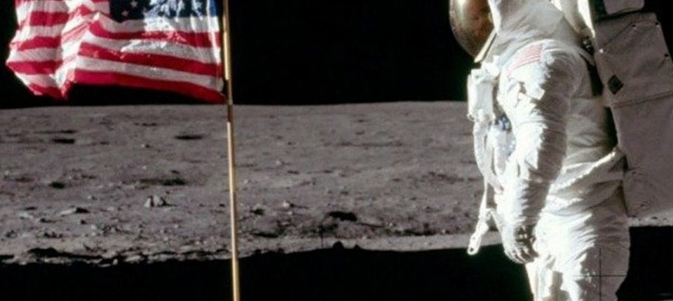 Пенс считает, что США должны попасть на Луну в течение 5 лет
