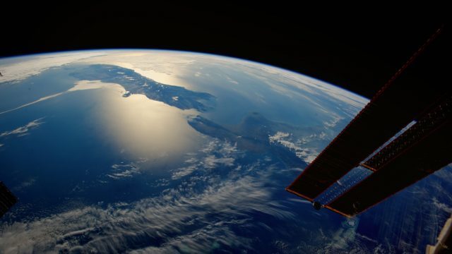 Amazon намерена отправить в космос более 3200 спутников
