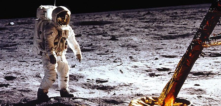 Аполлон 11: Секретная речь Никсона, на случай, если Армстронг и Олдрин не смогут вернуться