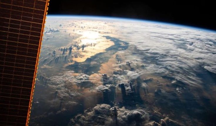 НАСА только что поделилось самым красивым снимком Земли из космоса