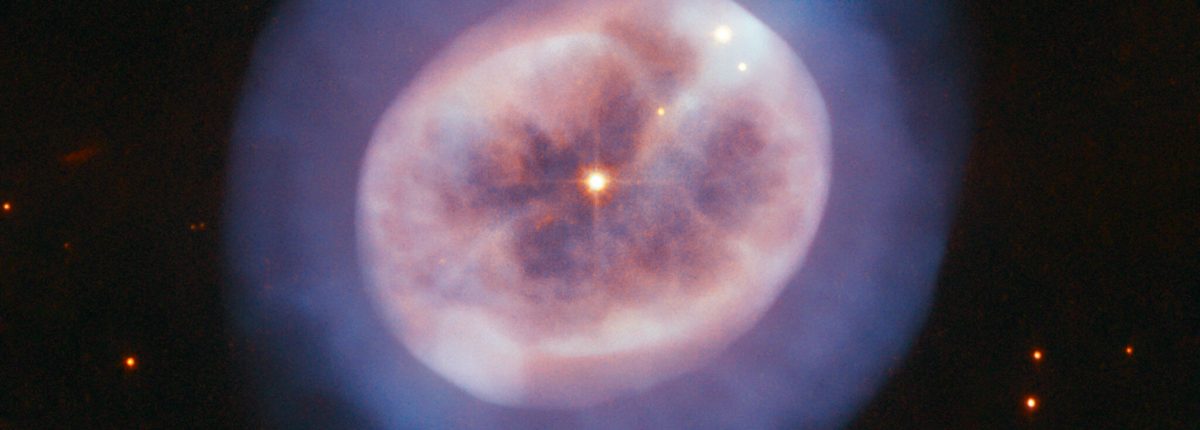 Новый шедевр от «Хаббл»: планетарная туманность NGC 2022