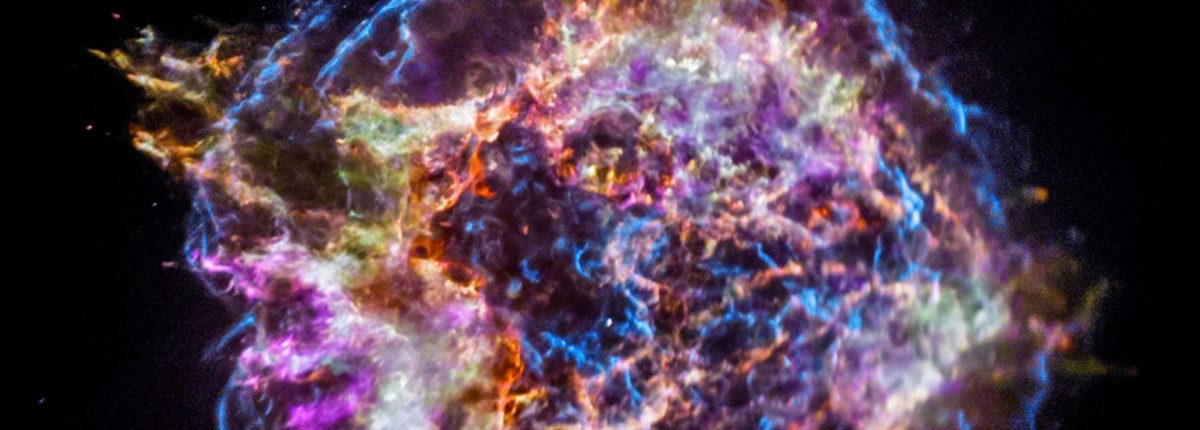 Видео: эволюция наблюдений за остатками сверхновой Кассиопея А
