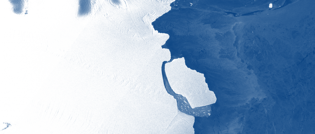 Гигантский айсберг только что оторвался от Антарктиды в неожиданном месте