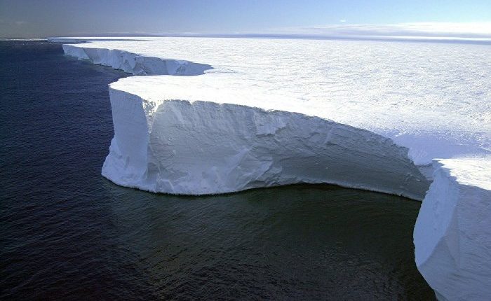 Антарктические ледяные щиты все еще испускают радиоактивный хлор от испытаний ядерного оружия 1950-х годов