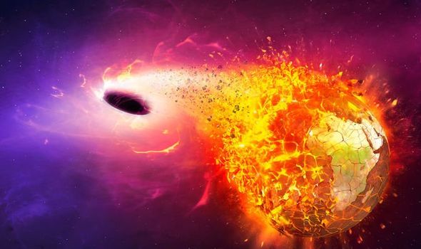 Астрофизики: в будущем Земля будет поглощена Черной Дырой