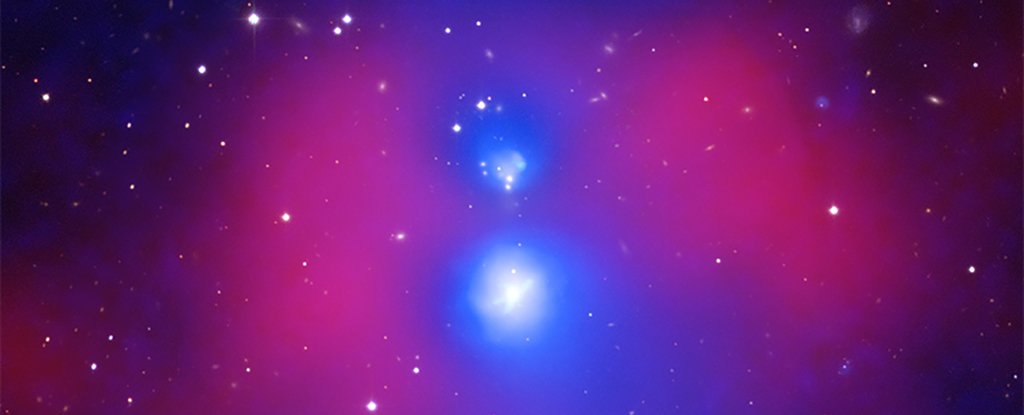 Астрономы обнаружили две группы сталкивающихся галактик