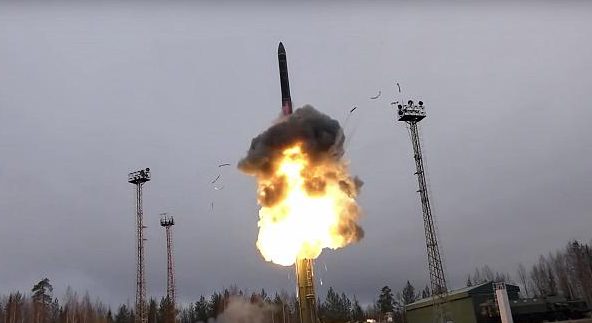 Россия становиться первой страной обладающей гиперзвуковым оружием
