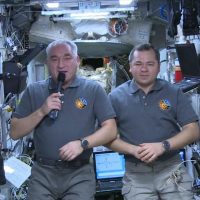 Космонавты поздравляют С Новым 2020 годом!
