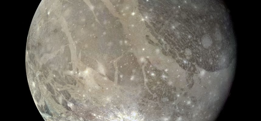 Астрономы обнаружили водяной пар на Ганимеде