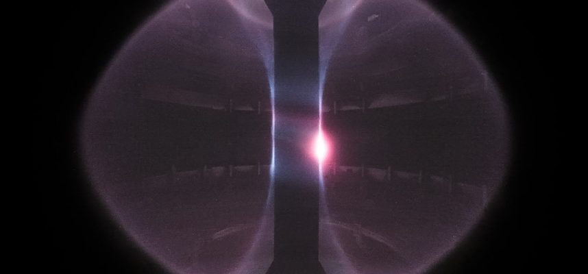 Прорыв в физике: ИИ успешно управляет плазмой в эксперименте по ядерному синтезу