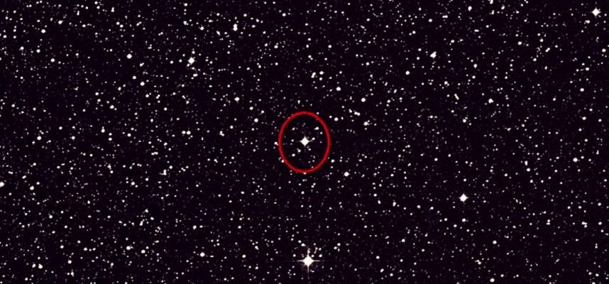 Эпическая вспышка Новой звезды настолько яркая, что вы можете увидеть ее невооруженным глазом