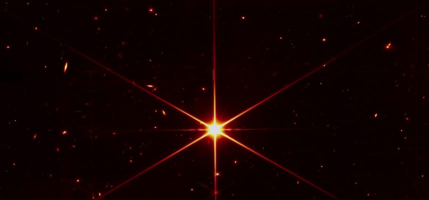 Космический телескоп «Джеймс Уэбб» прислал свое первое четкое изображение звезды, и оно захватывает дух