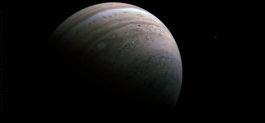 На последней фотографии Юпитера, сделанной Juno, скрывается потрясающая деталь