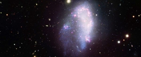 Эти карликовые галактики кажутся лишенными темной материи, и это не имеет смысла
