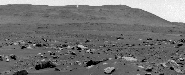 Perseverance запечатлел пылевого дьявола высотой 1,2 мили, кружащегося по Марсу