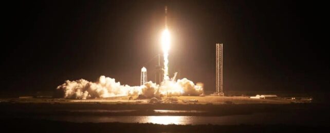 Успех! SpaceX запускает американский лунный корабль, стремясь войти в историю космоса