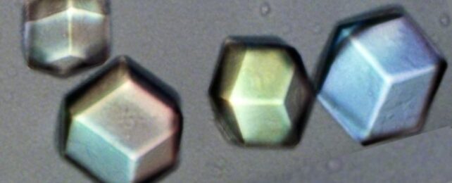 Ученые открыли новый способ заглянуть внутрь кристаллов