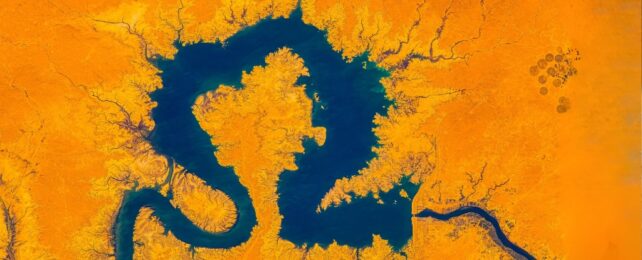 Человечество поразило столько воды, что смесили магнитные полюсы Земли