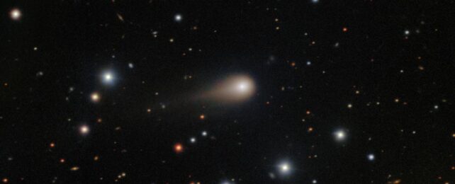 Изображения показывают, что межзвездный объект 3i/atlas теперь выращивает хвост