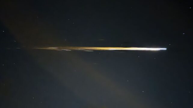 Датчики землетрясения обнаруживают звуковые удары от приближающегося космического мусора